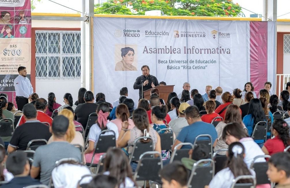 Realizan asamblea informativa de la Beca “Rita Cetina”