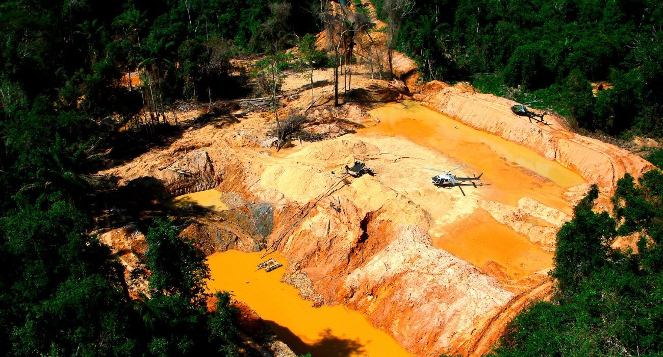 Aumento de precios del oro impulsa minería ilegal en Brasil