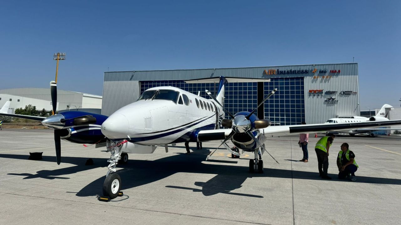 FGR asegura aeronave que realizaba vuelos clandestinos en Tula