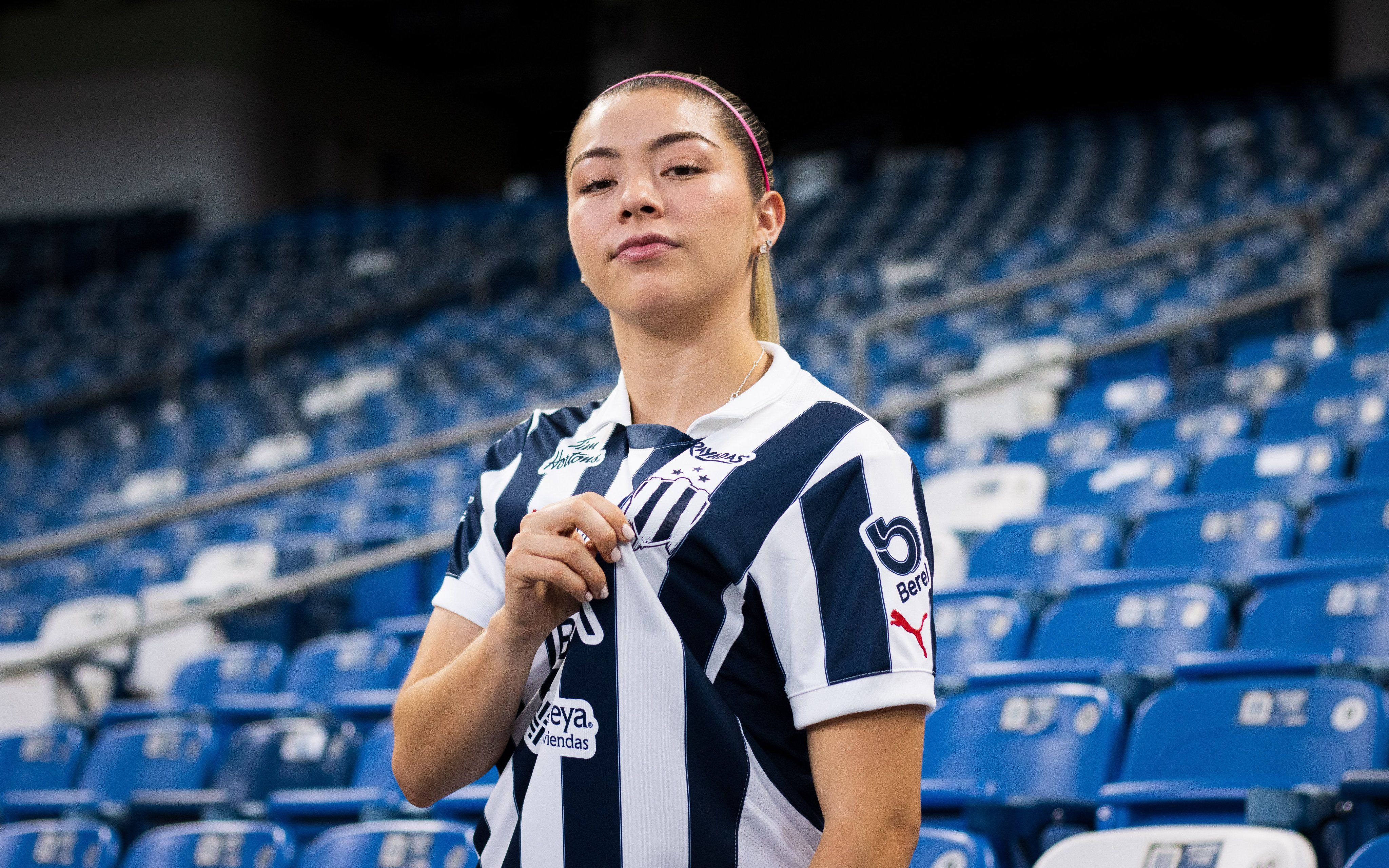 Rayadas presenta a Katty Killer, máxima goleadora de la liga