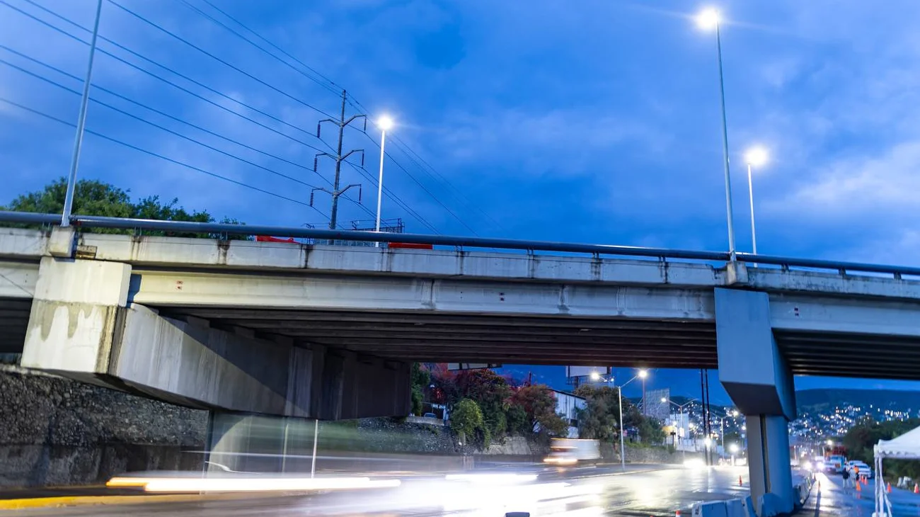 Será viaducto elevado una 'megacarretera exprés': Samuel