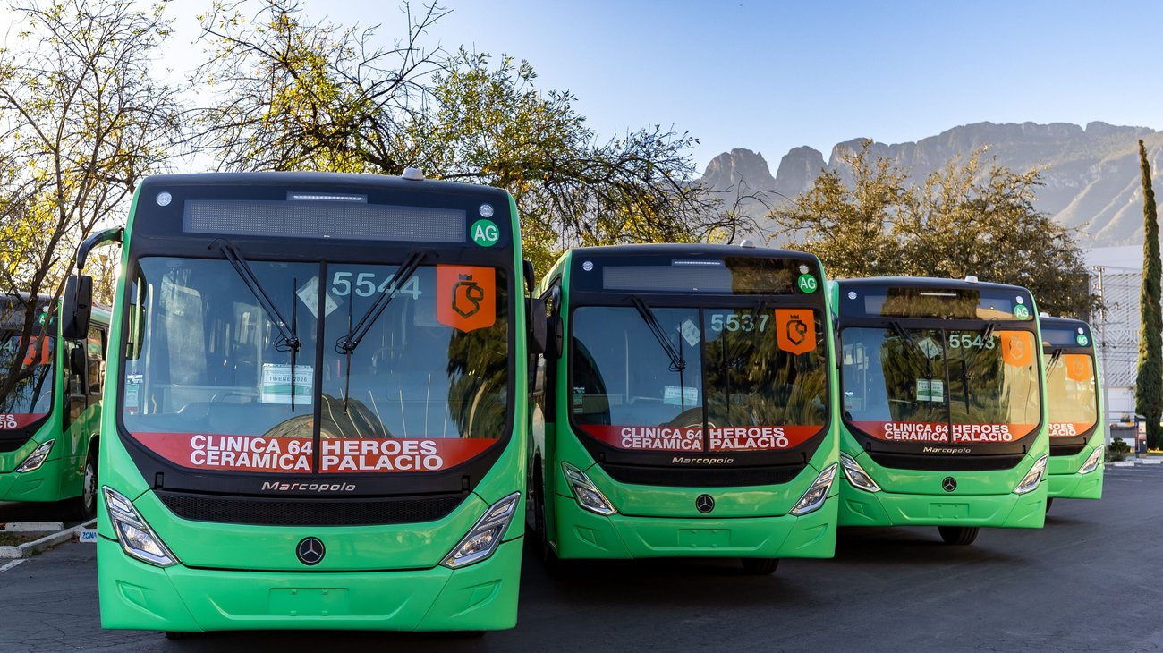 06_ENTREGA_SAMUEL_GARCIA_45_NUEVAS_UNIDADES_A_RUTA_98_HEROES_DE_CAPELLANIA_PALACIO_DE_HIERRO_3ca4cb7972