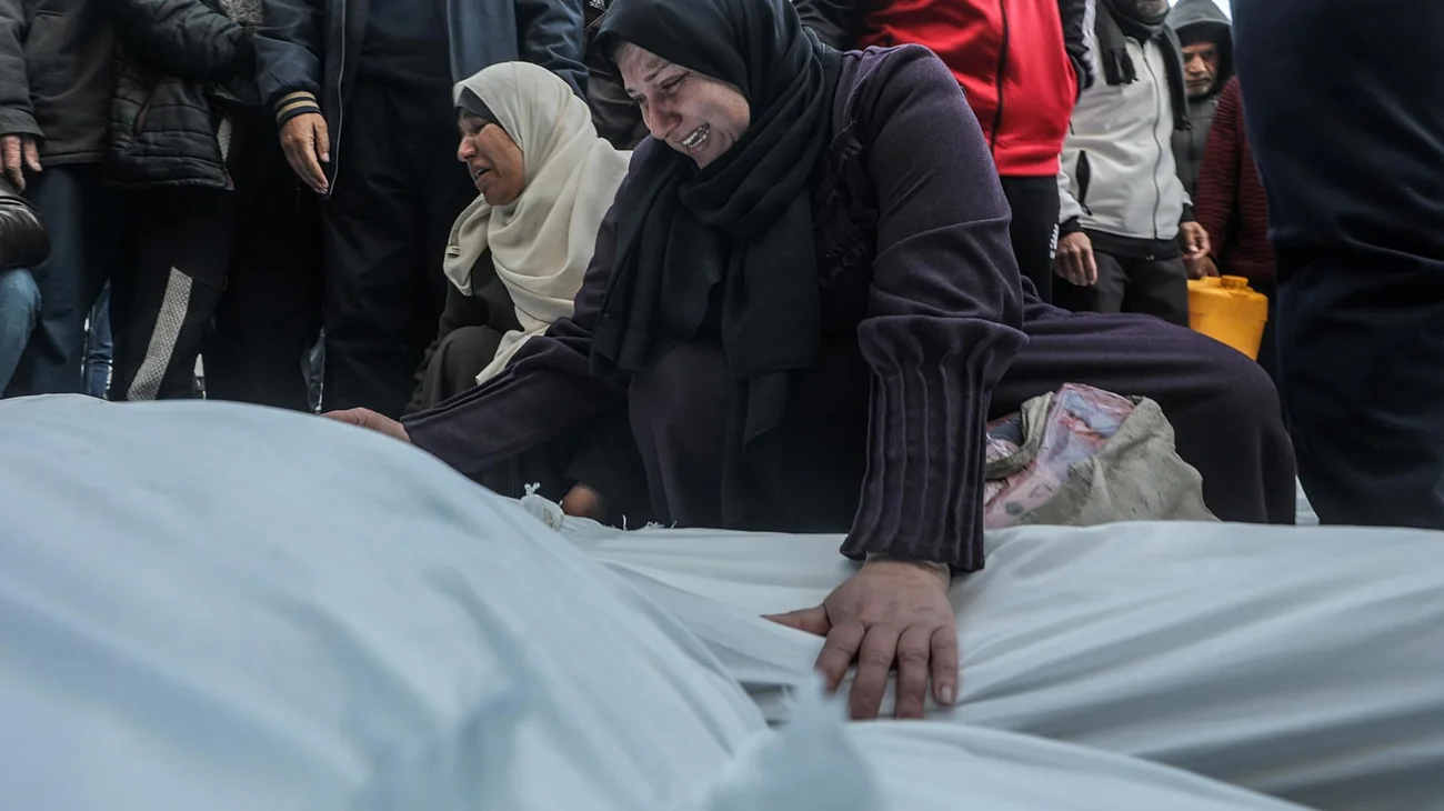 Israel mata a más de 50 gazatíes pese al anuncio de la tregua