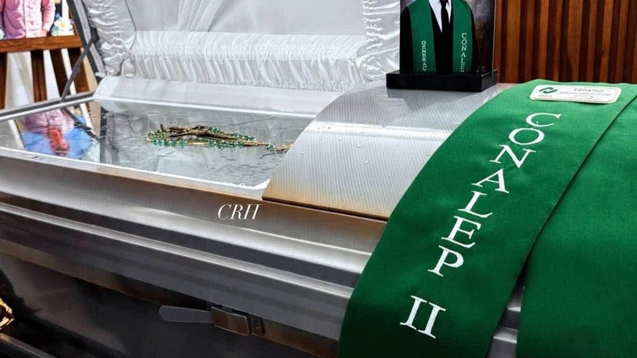 Conalep recuerda a estudiante fallecido antes de graduarse