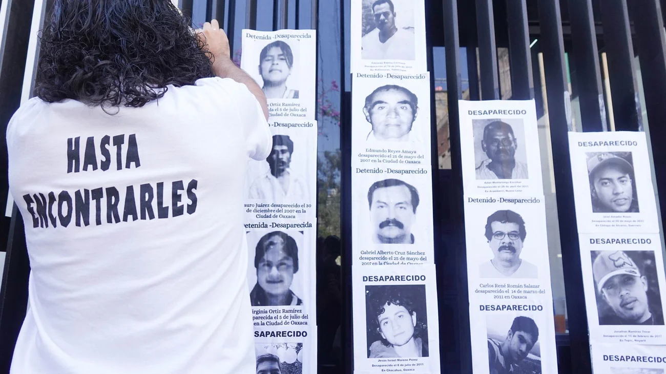 1027416_Clausura_Simbolica_Senado_Colectivos_Desaparicion_web_e7eddedfac