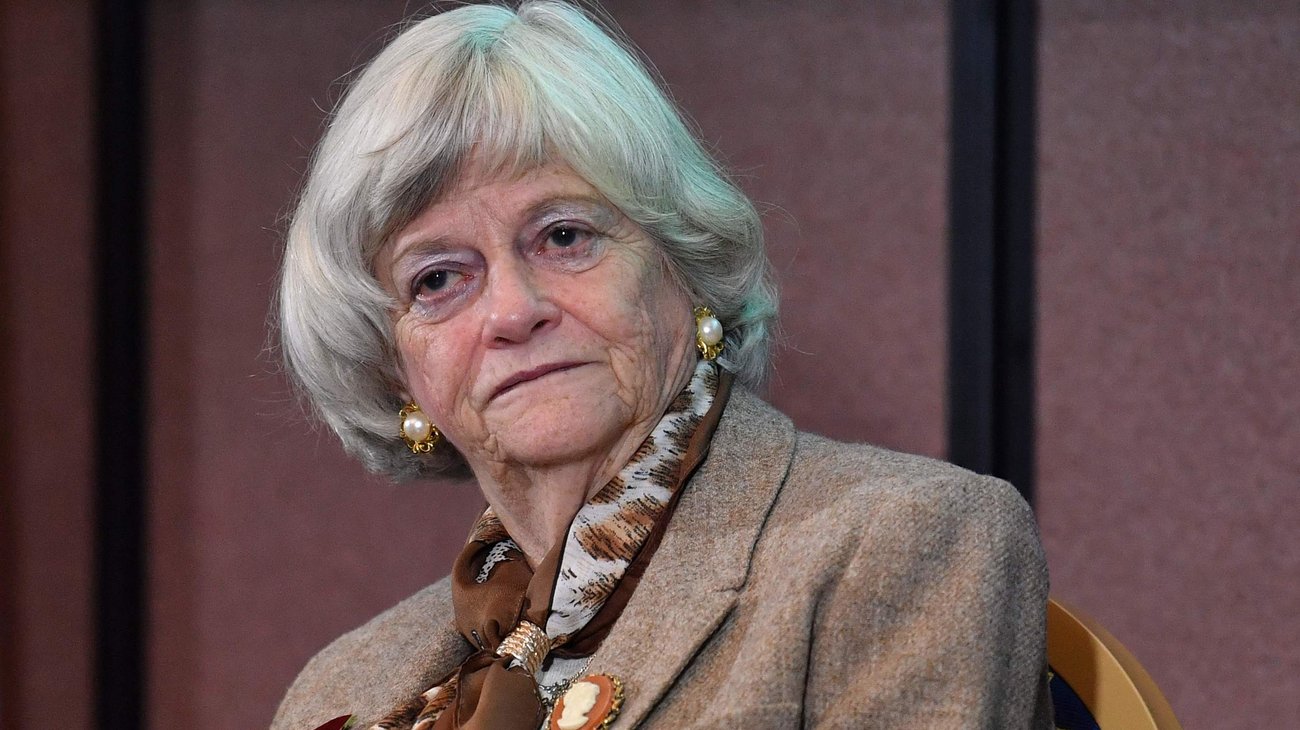Exdiputada británica recibió 21 martillazos, revela fiscal