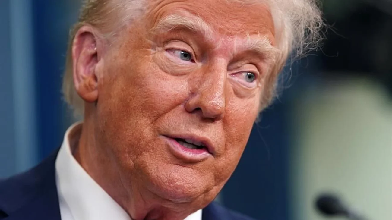 Trump reconoce que los aranceles "dolerán" en Estados Unidos