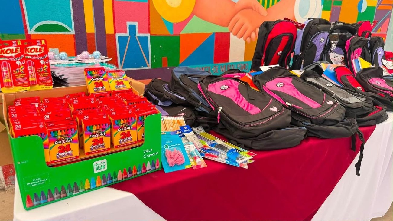 DIF Reynosa abre centros de acopio para útiles escolares