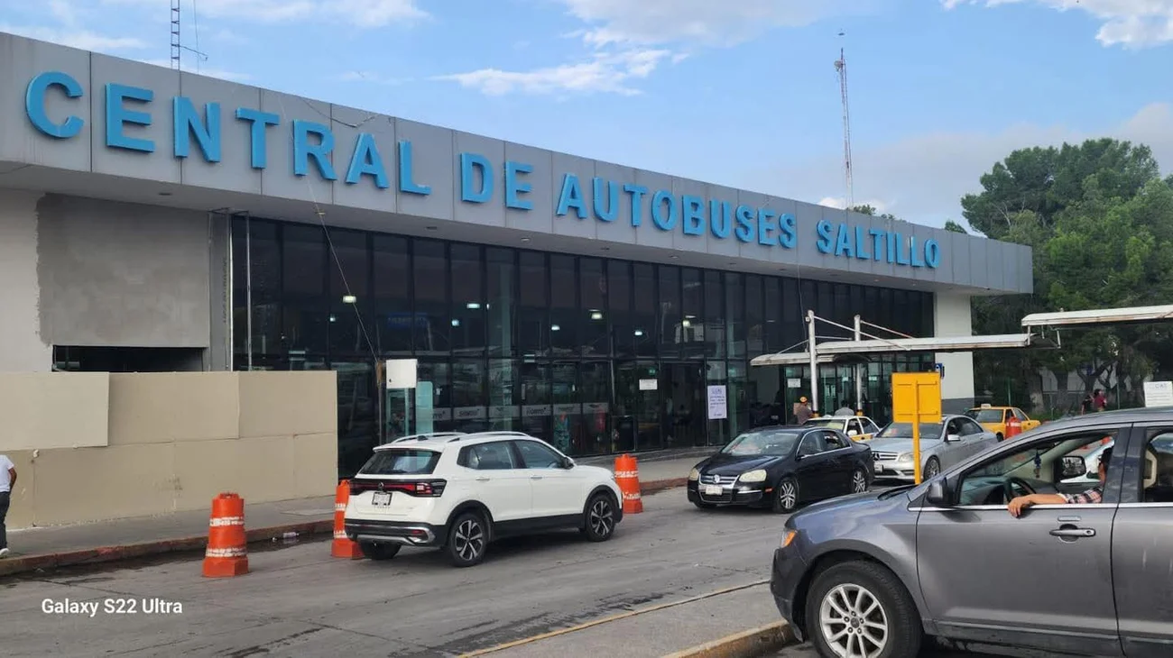 Crece afluencia en viajes en autobús por vacaciones