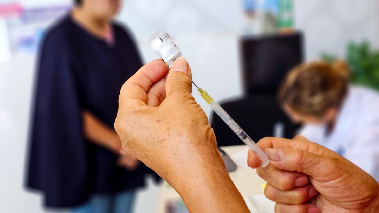 Salud reporta 23.5 millones de dosis contra sarampión