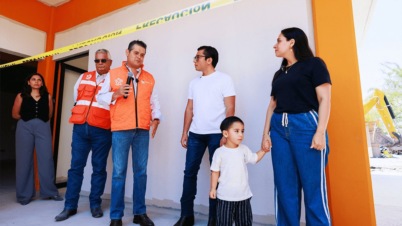 Supervisa Arratia construcción de centro comunitario en Juárez