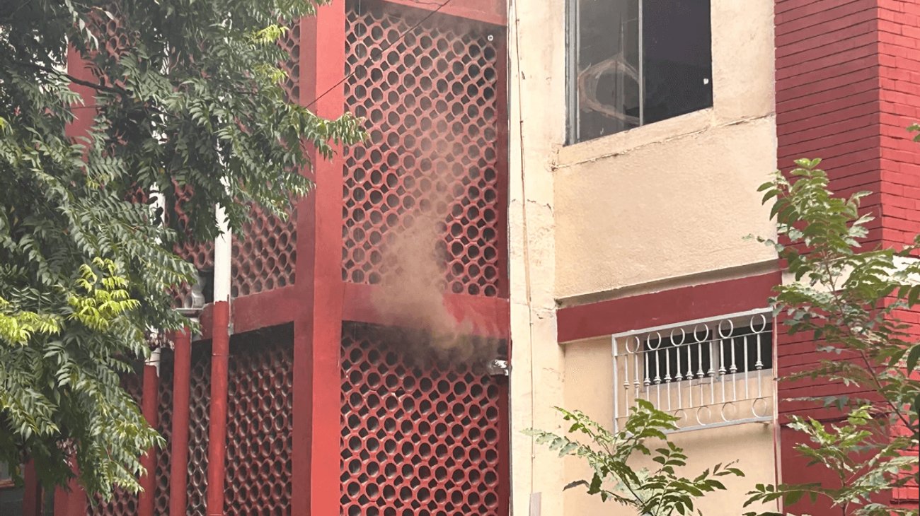 Incendio en departamento moviliza a cuerpos de auxilio 