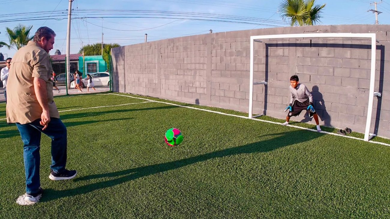 Rehabilitan cancha Alameda Escorial para fortalecer el deporte