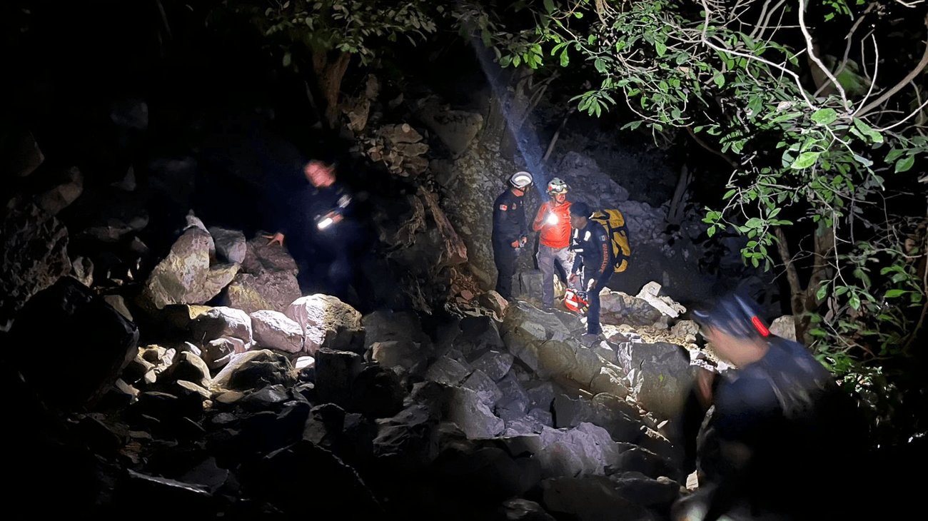 Quedan atrapados en el Cerro de la Silla por la lluvia