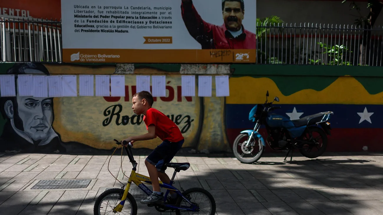 Poca afluencia de personas caracteriza los comicios en Venezuela