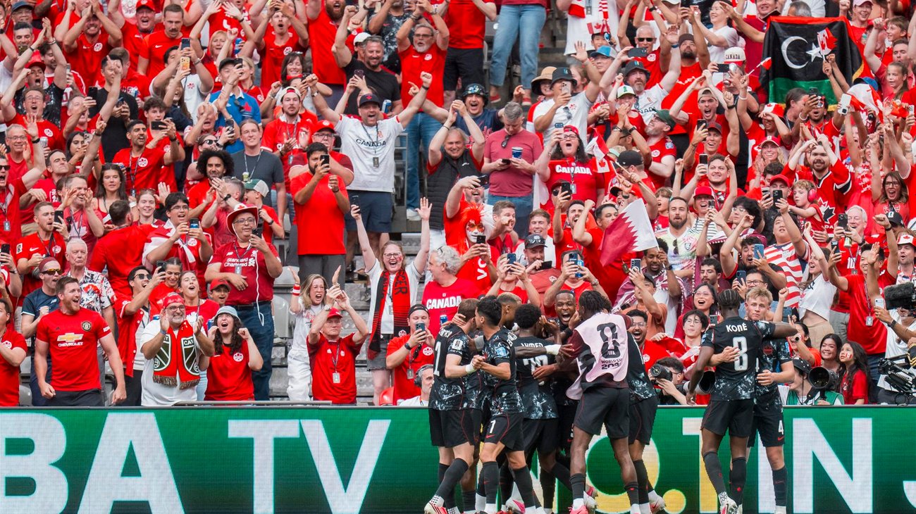 Canadá aplasta a Qatar y gana su primer juego del Mundial FIFA™
