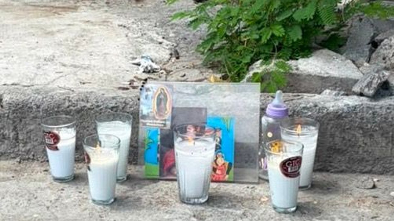 Despiden con veladoras a padre e hijo asesinados en Escobedo