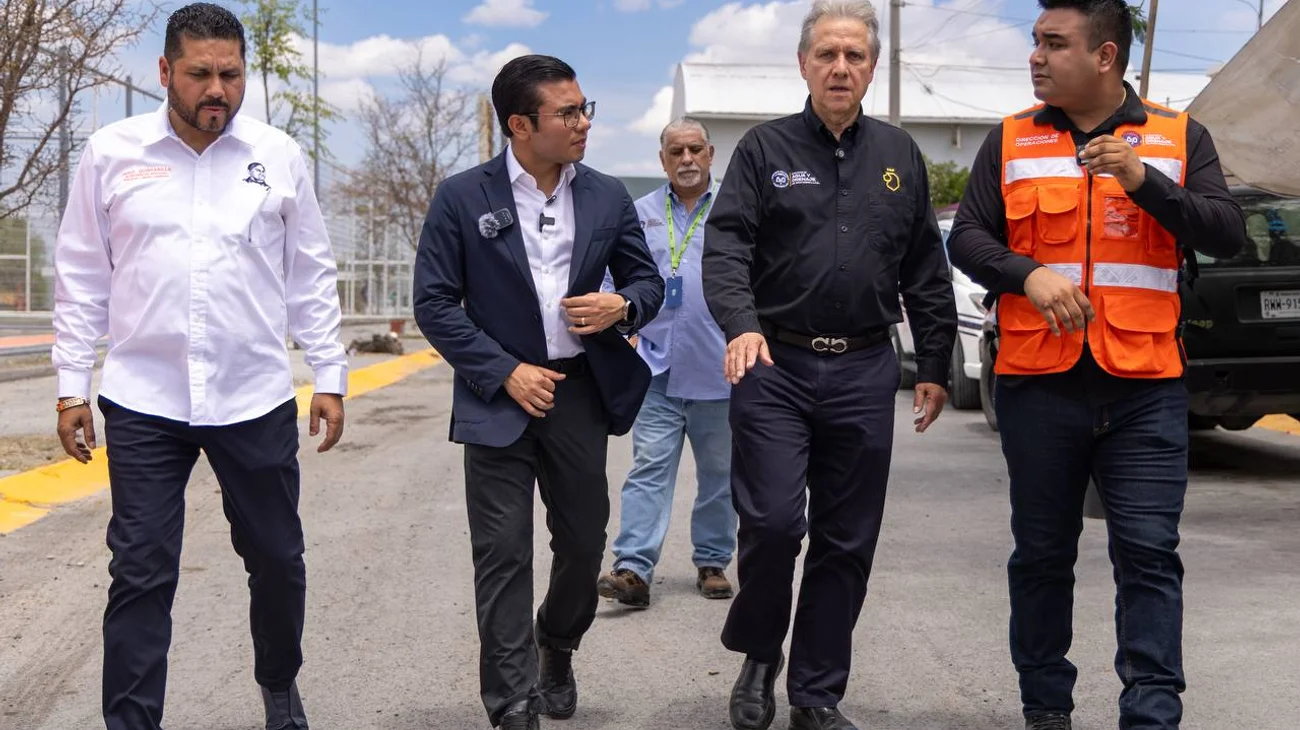 Arranca Juárez y AyD limpieza al drenaje en Villas de San José