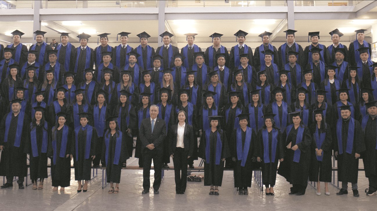 Se gradúa nueva generación de la Universidad CNCI virtual