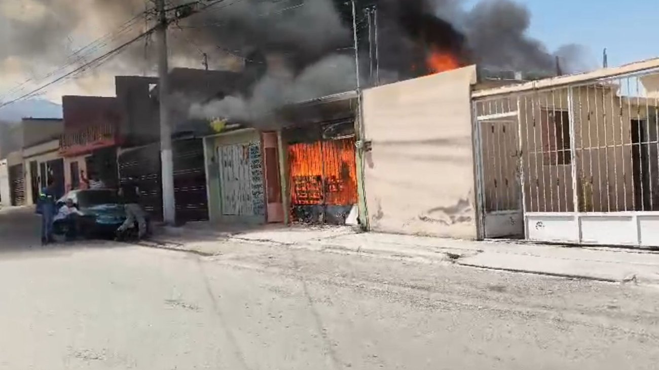 Incendio consume casa en Nuevo Mirasierra; rescatan mascotas