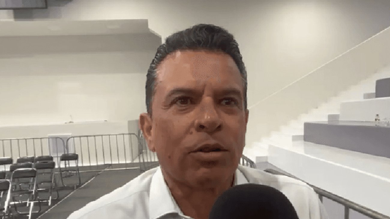 Acude alcalde Eduardo Gattás a evento de Claudia Sheinbaum