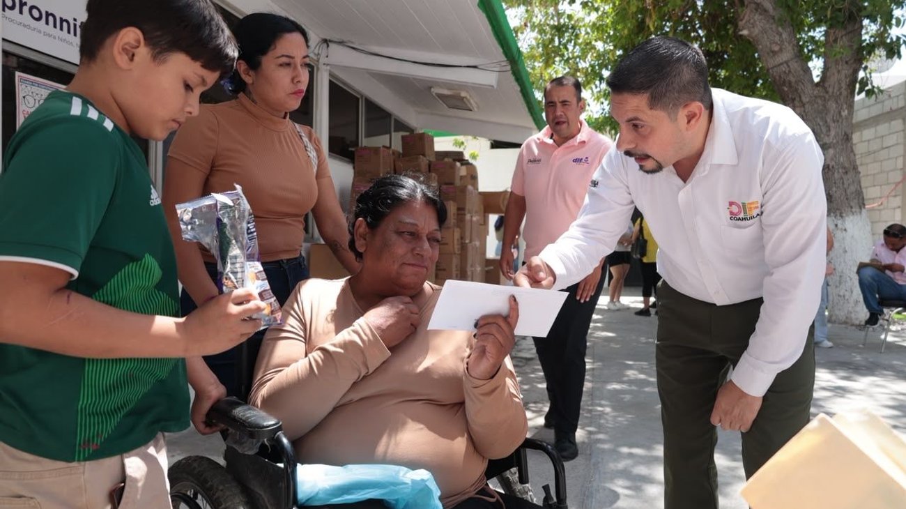 Benefician a personas con discapacidad con apoyos económicos