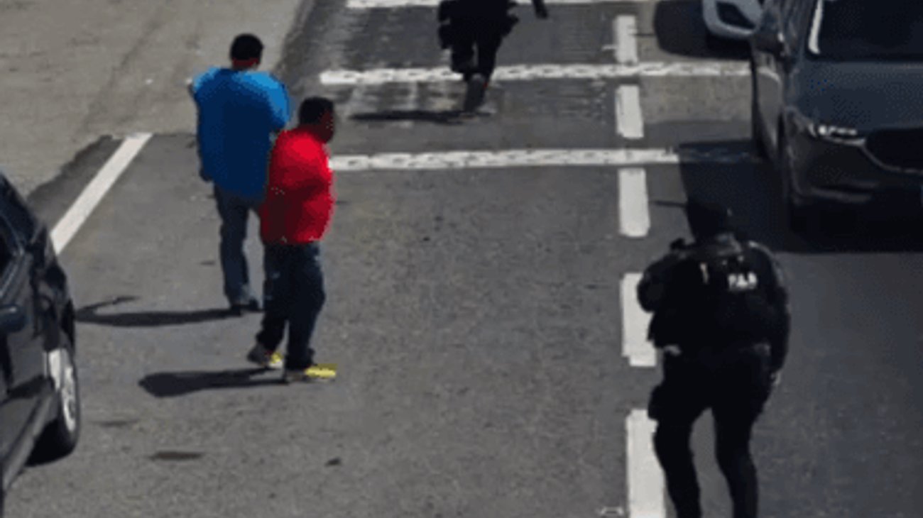 Detienen a dos tras recuperar tractocamión en Ramos Arizpe