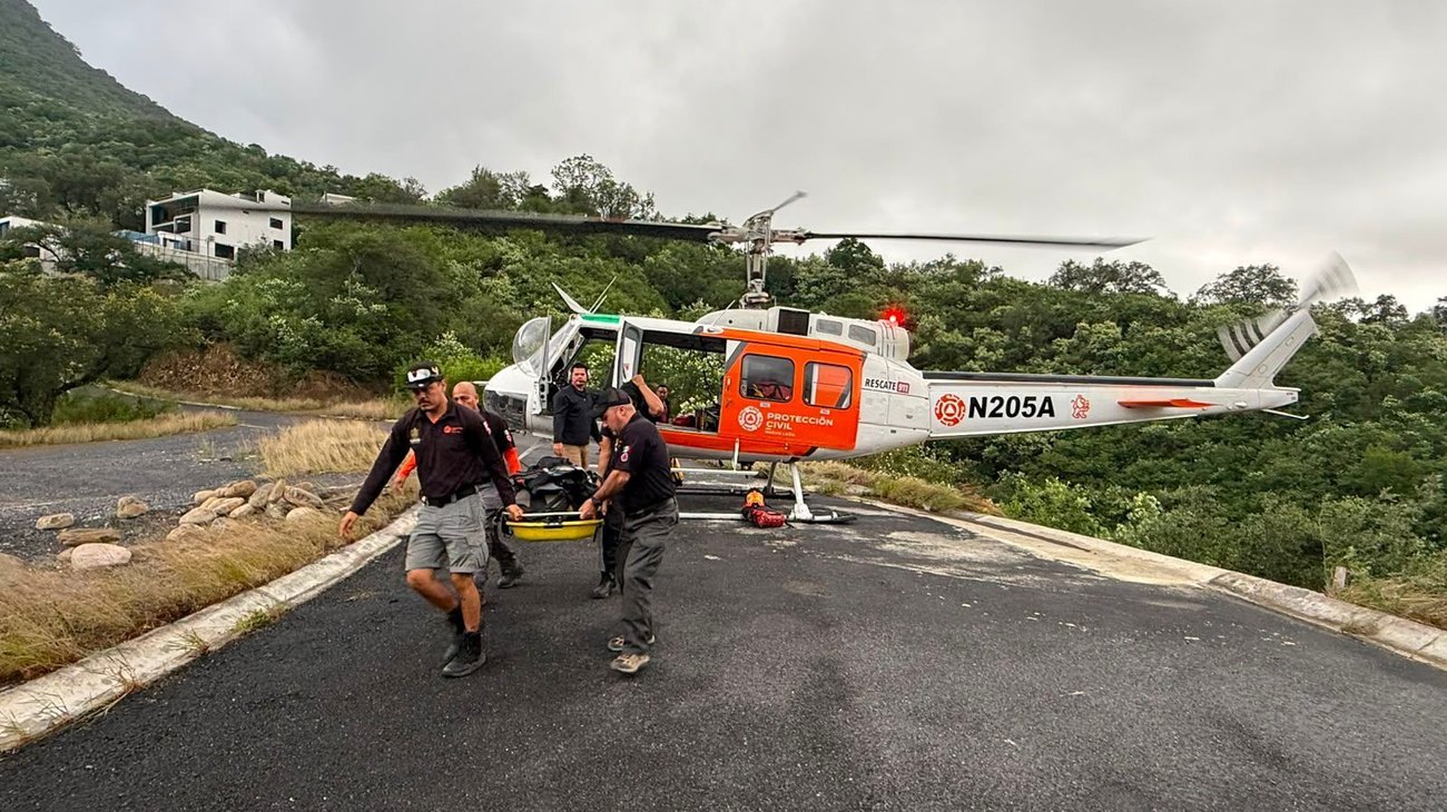 Rescatan dos cuerpos tras accidente de cuatrimoto en Montemorelos