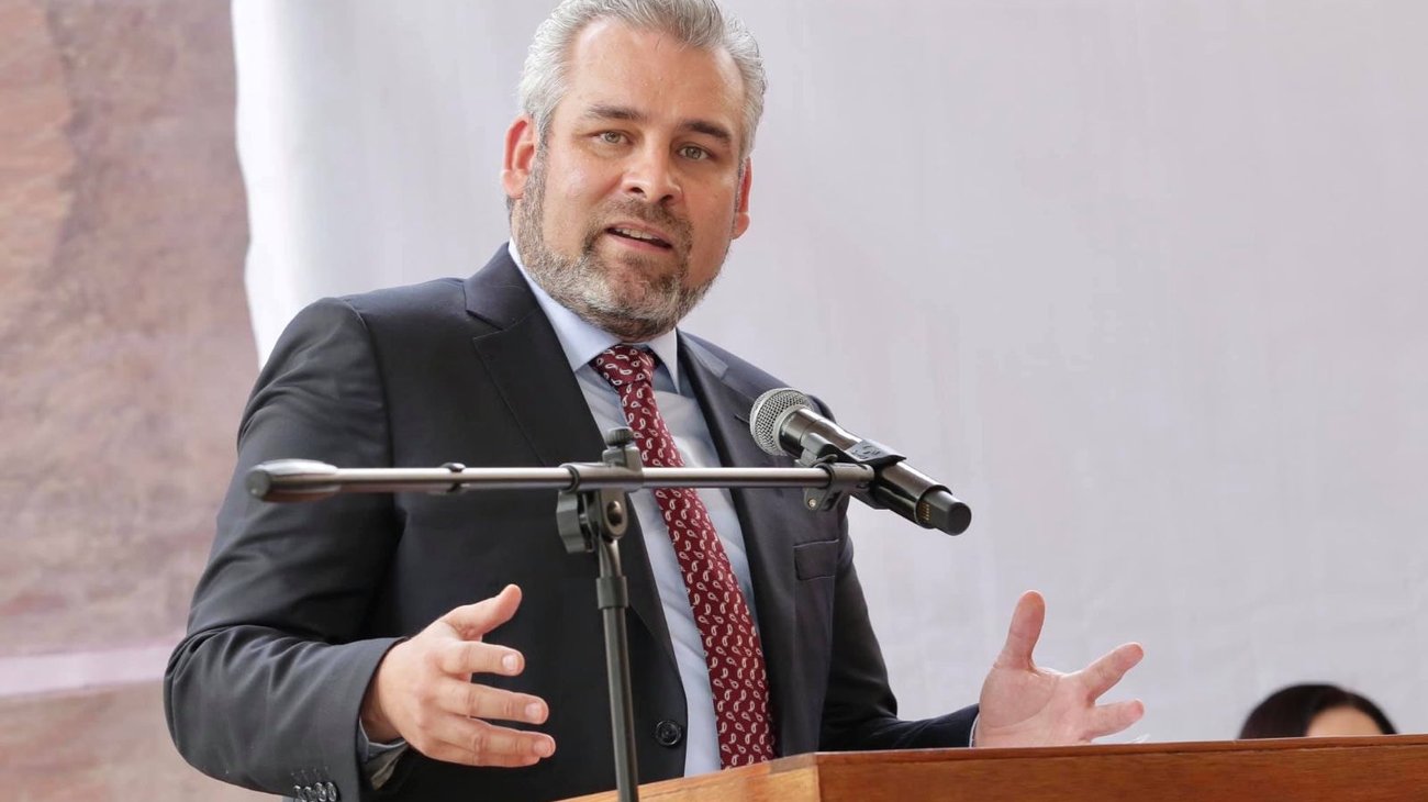 Hay un guardia de Manzo que sigue prófugo: Ramírez Bedolla