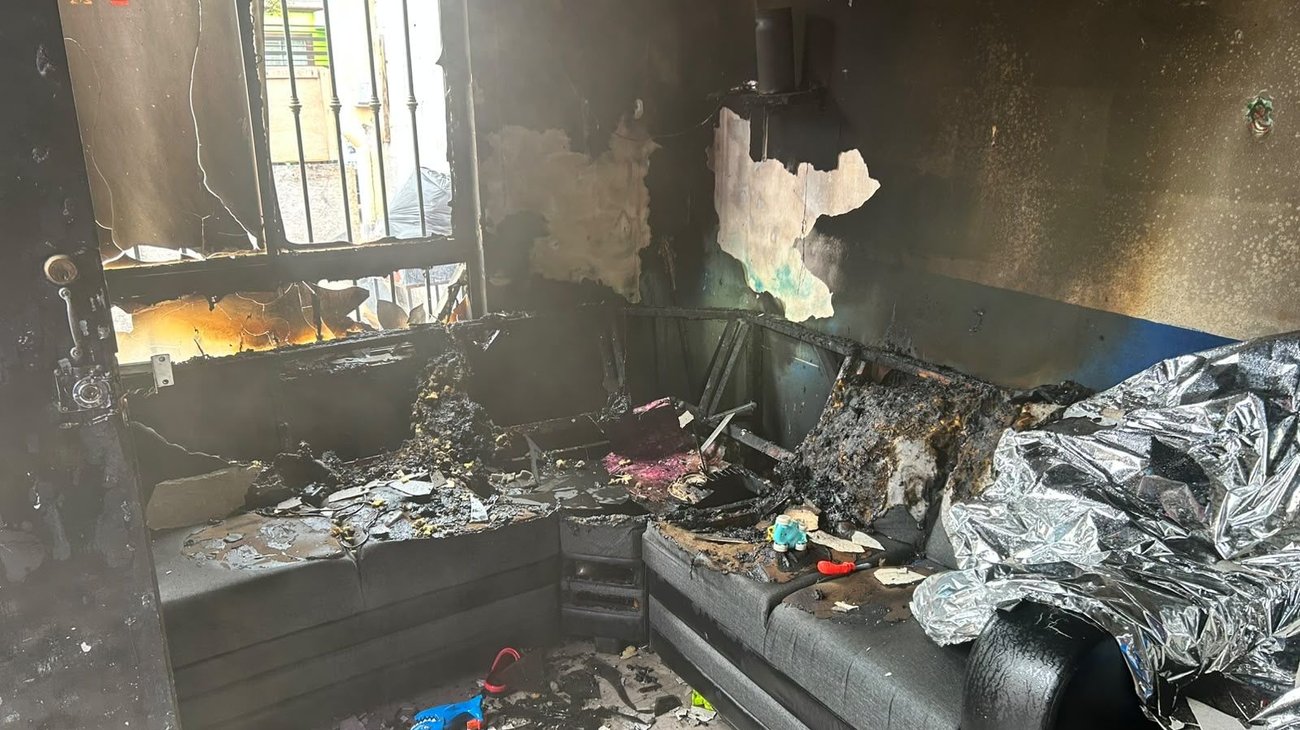 Bomberos rescatan a un perro de incendio en Ramos Arizpe
