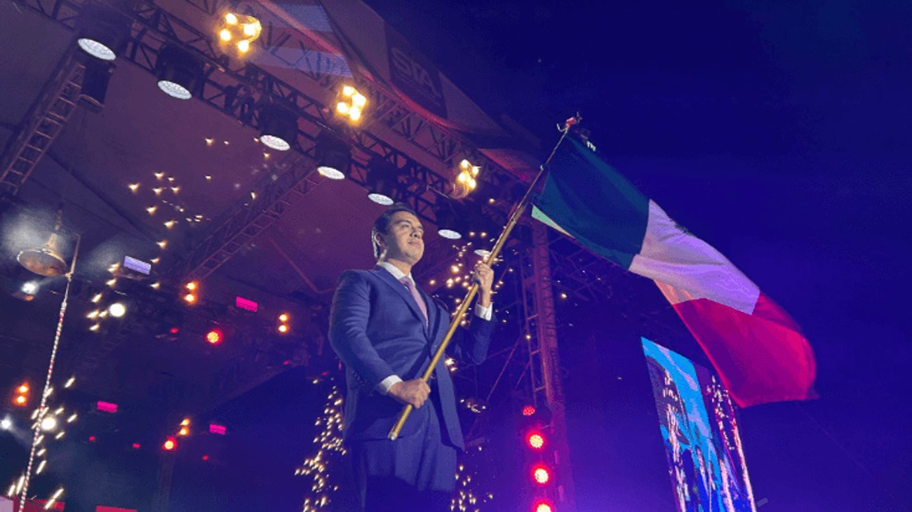 Celebra Santa Catarina Grito de Independencia en Distrito Domo