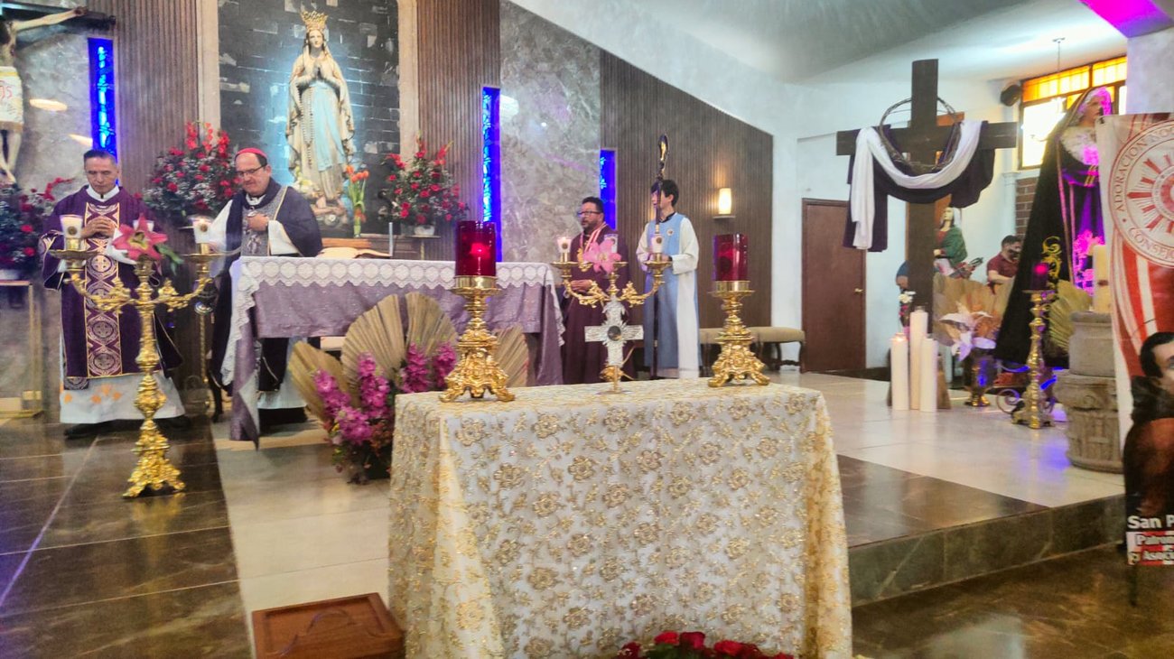 Llegan a Saltillo, reliquias de San Pascual Bailón 