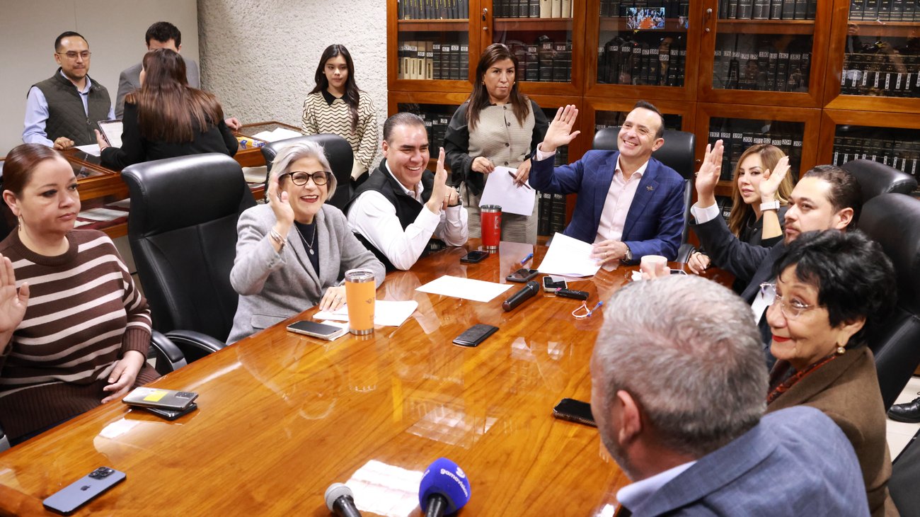 Aprueba Congreso Comisión de Asuntos Migratorios