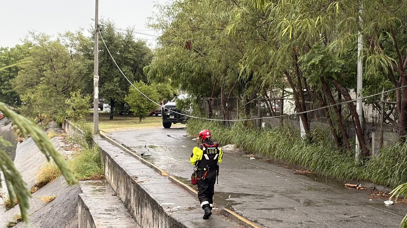 Sigue búsqueda de menor arrastrado por la corriente en Monterrey