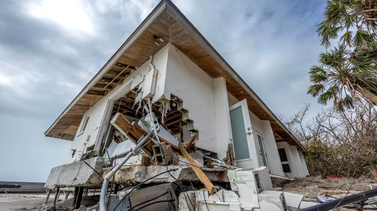 Biden anuncia ayuda de 612 mdd para Florida tras huracanes