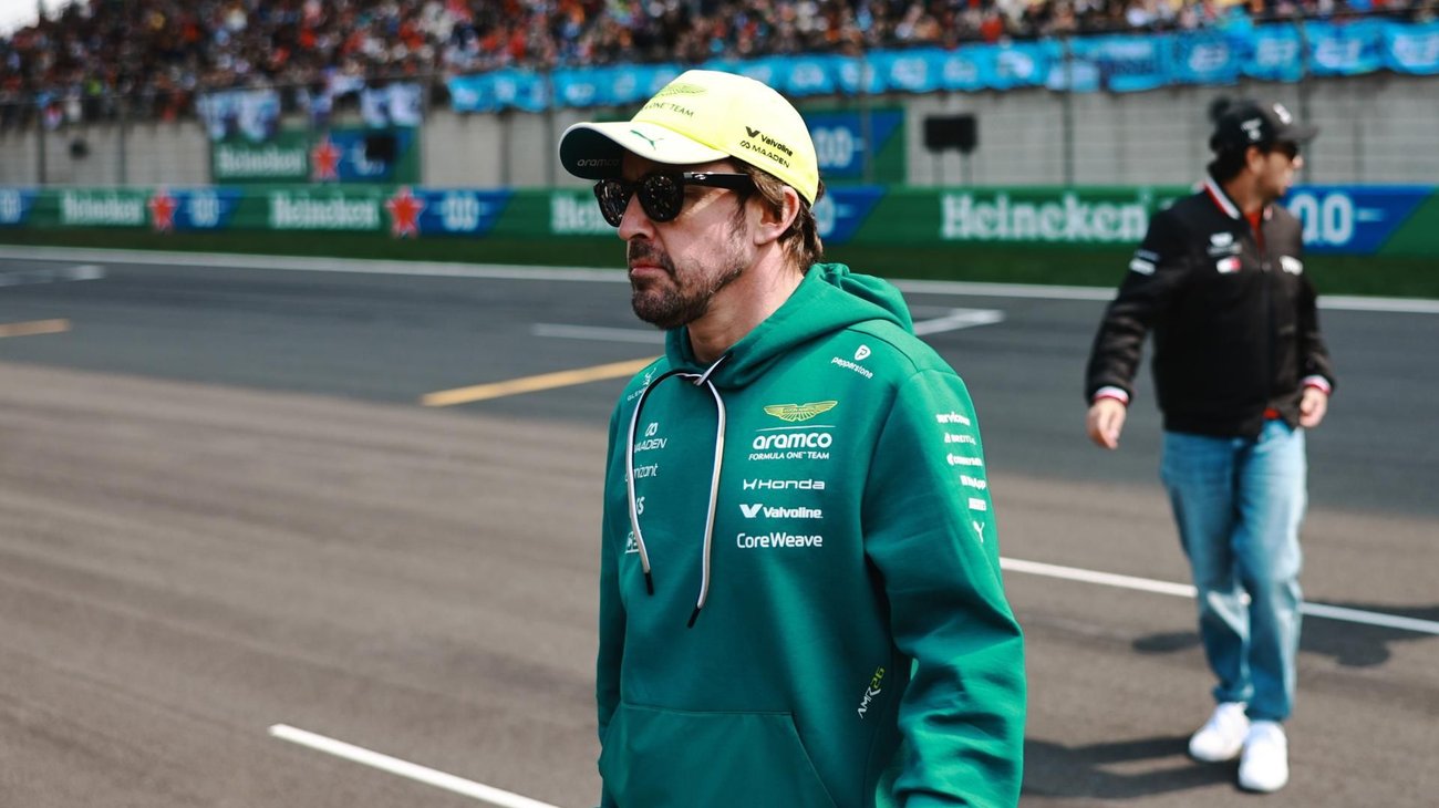 Alonso retrasa llegada al GP de Japón por nacimiento de su hijo