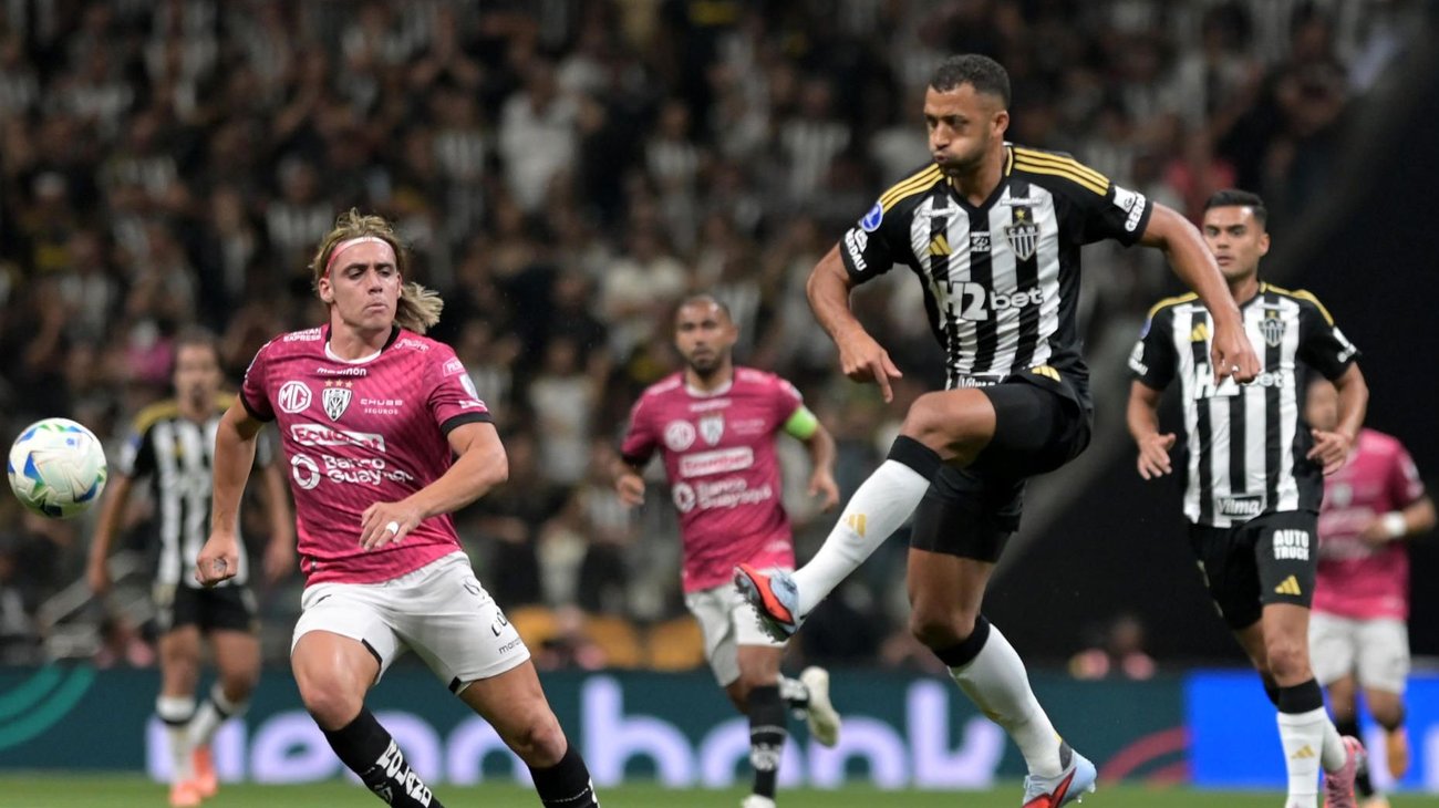 Atlético Mineiro golea y es finalista de la Copa Sudamericana
