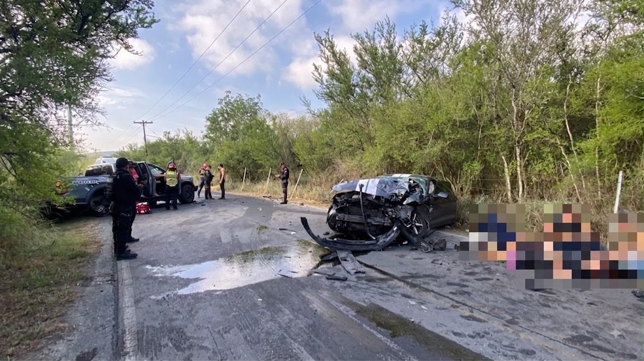 Choque frontal deja jóvenes lesionados al sur de Monterrey
