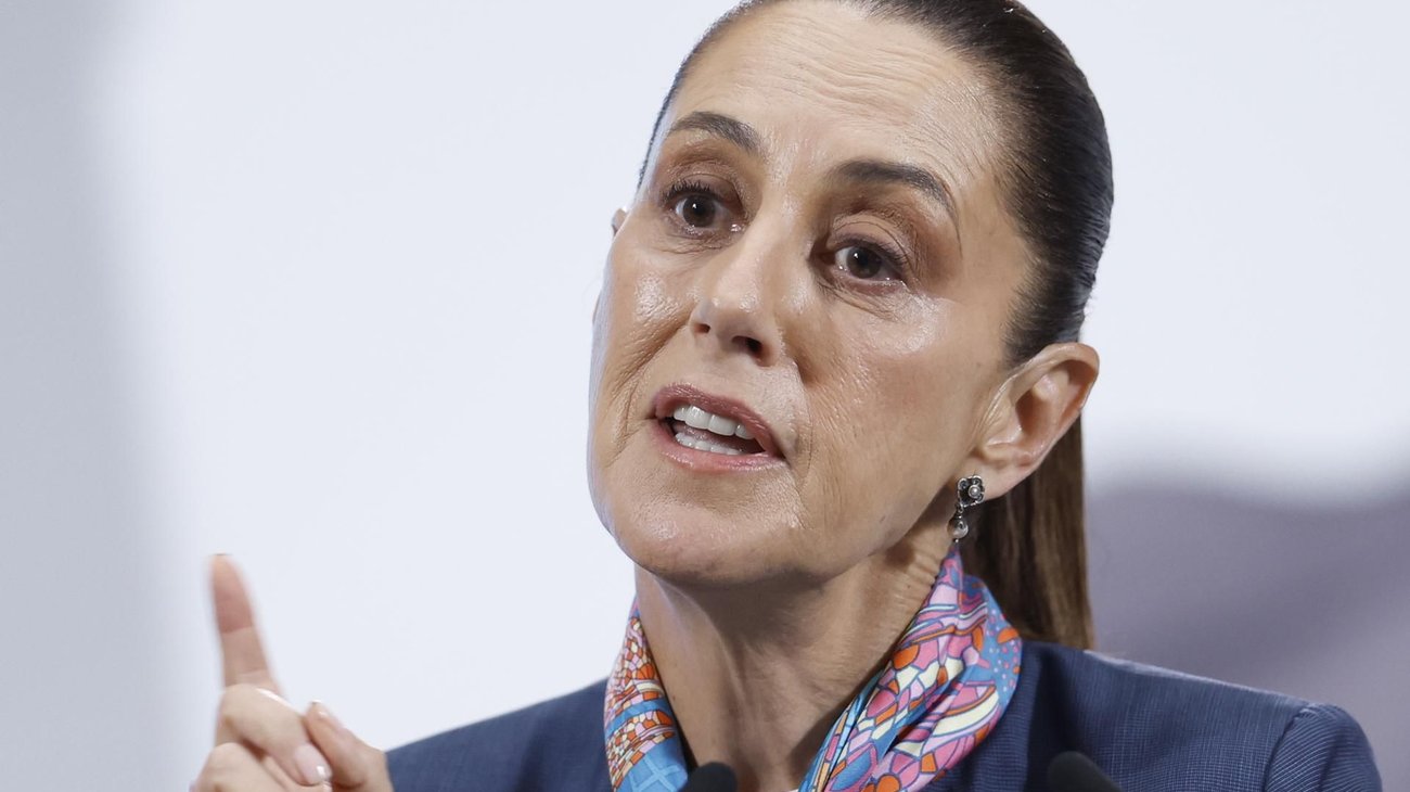 Sheinbaum defiende subir impuestos a refrescos y videojuegos