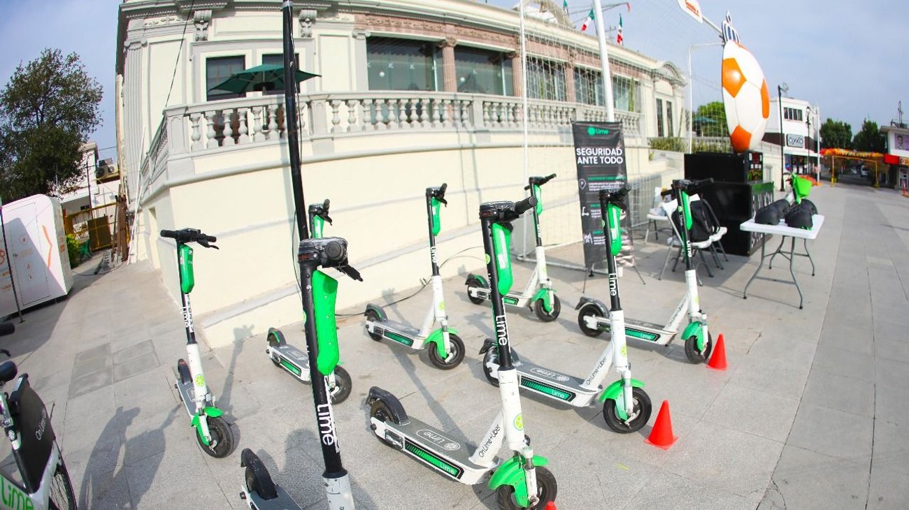 Dan banderazo a servicio de scooters para Distrito FIFA