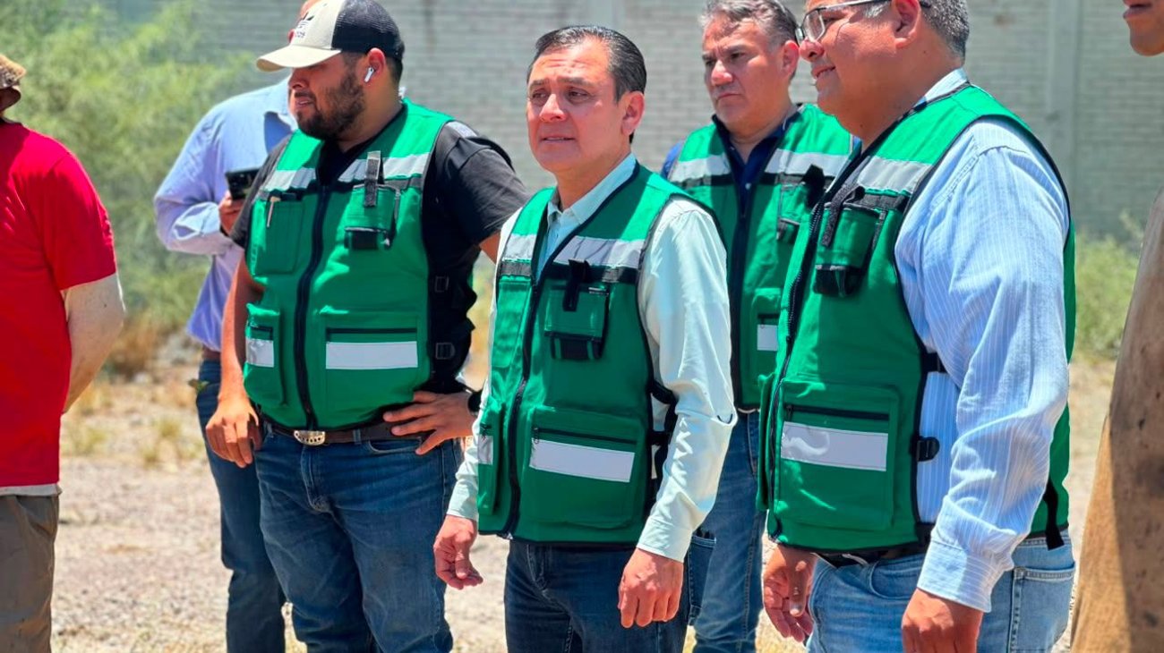 SIMAS repara bomba y distribuye agua en colonias de Torreón
