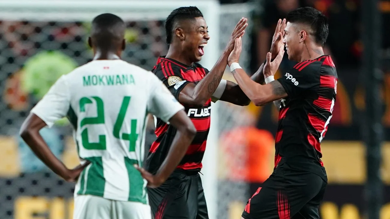 Flamengo supera sin problemas por 2-0 al ES Tunis