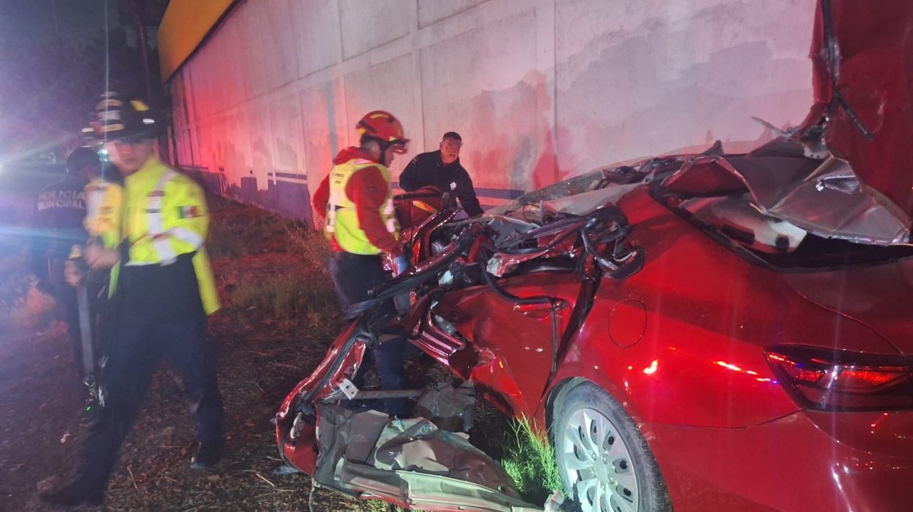 Muere hombre tras volcadura en bulevar Miguel Ramos Arizpe