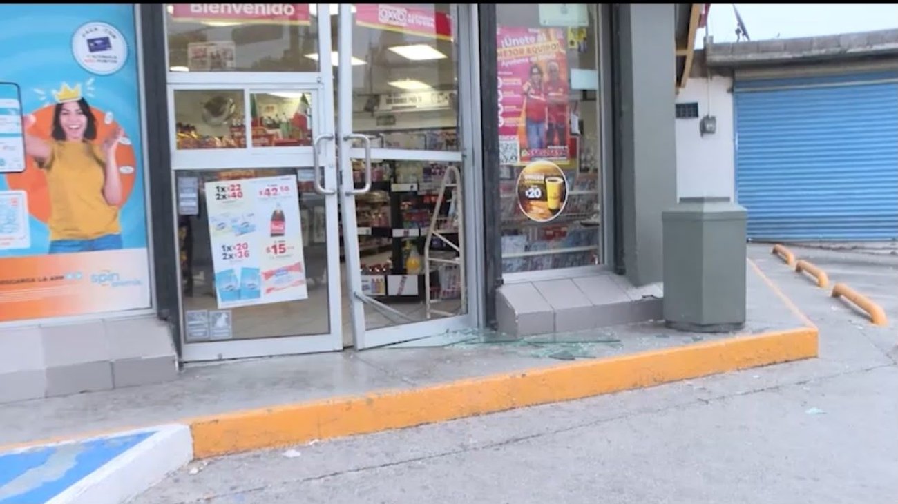 Quiebran vidrio de tienda en Saltillo; investigan a responsables