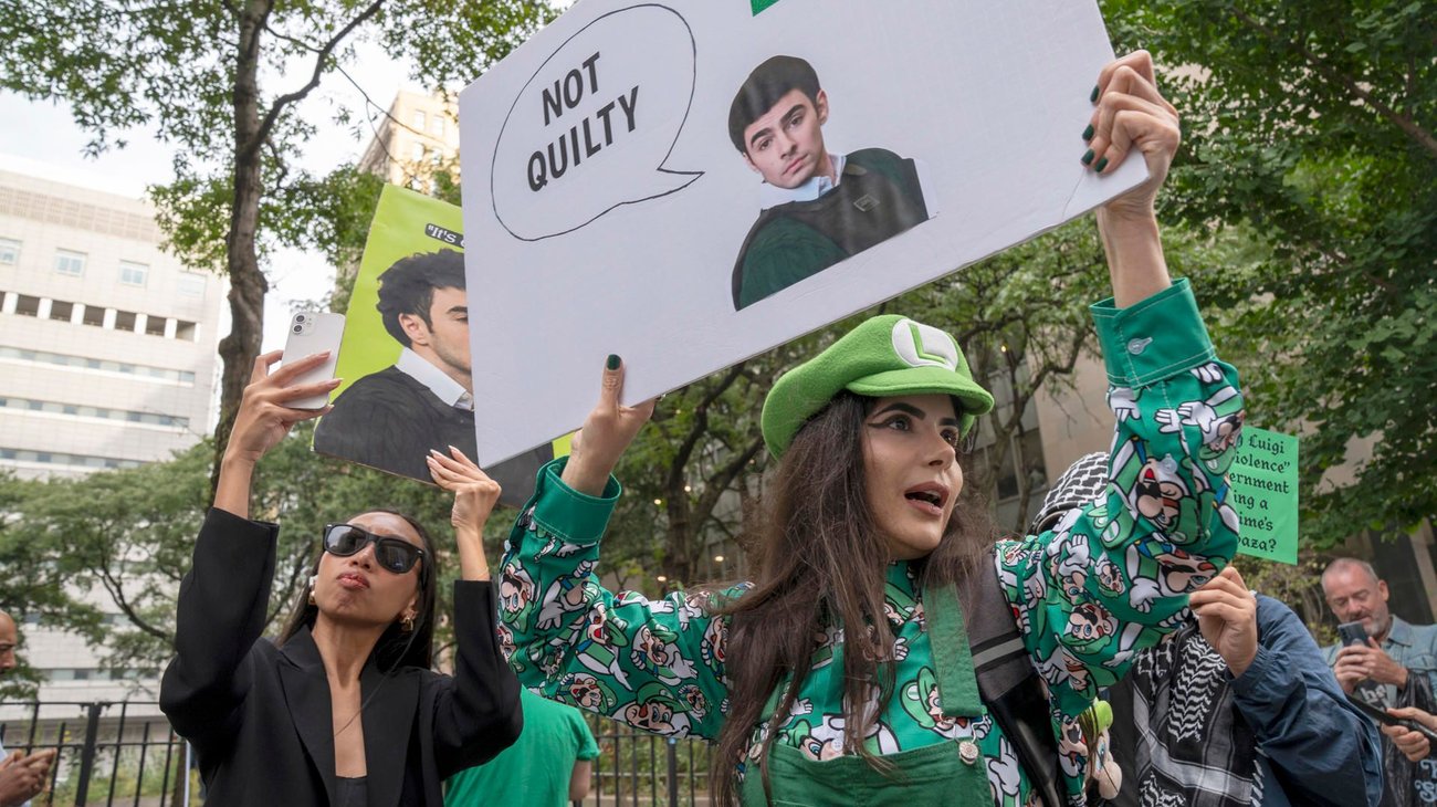 Defensa de Mangione pide desestimar la pena de muerte contra él