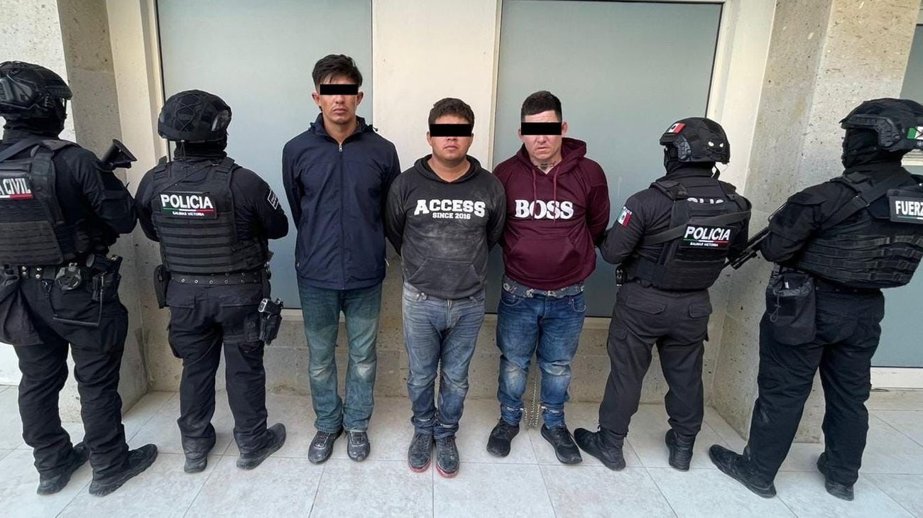 Detienen pareja con más de 100 dosis de droga en Apodaca