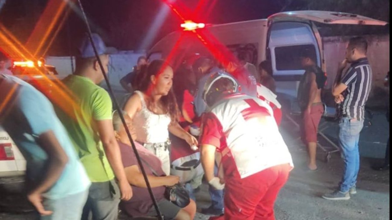 Joven motociclista resulta lesionado en accidente en Montemorelos