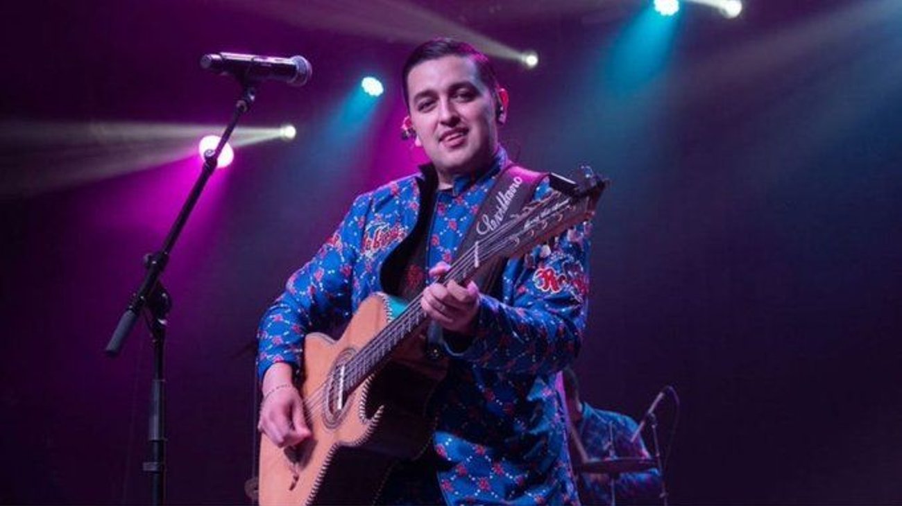 Asesinan a balazos al cantante Adán R. en Sinaloa