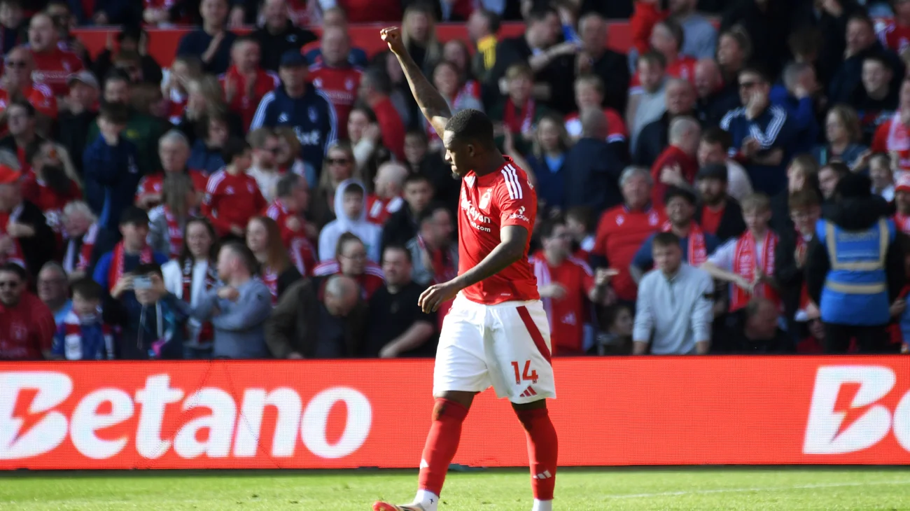 AP_25067528321405_6b4d81a787