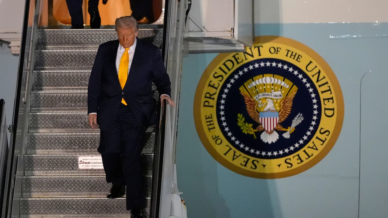 AP_25103032673277_39567b94b9